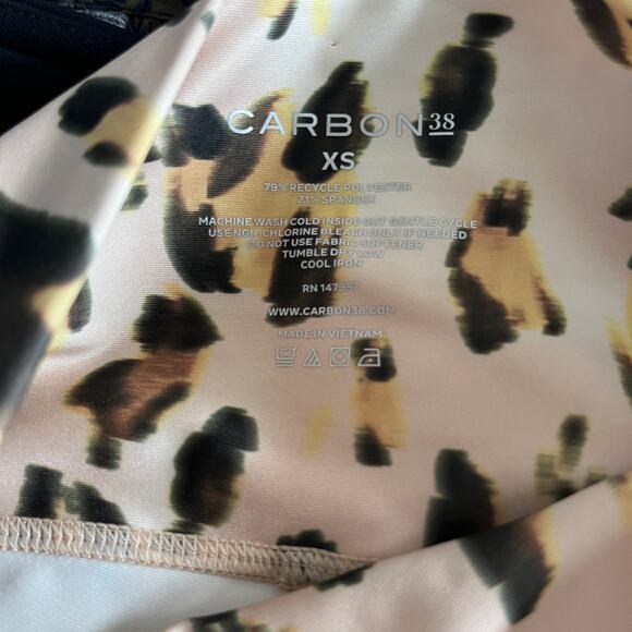 Carbon38 Yellow Animal Print 7/8 Length Leggings Size XS - Picture 2 of 4